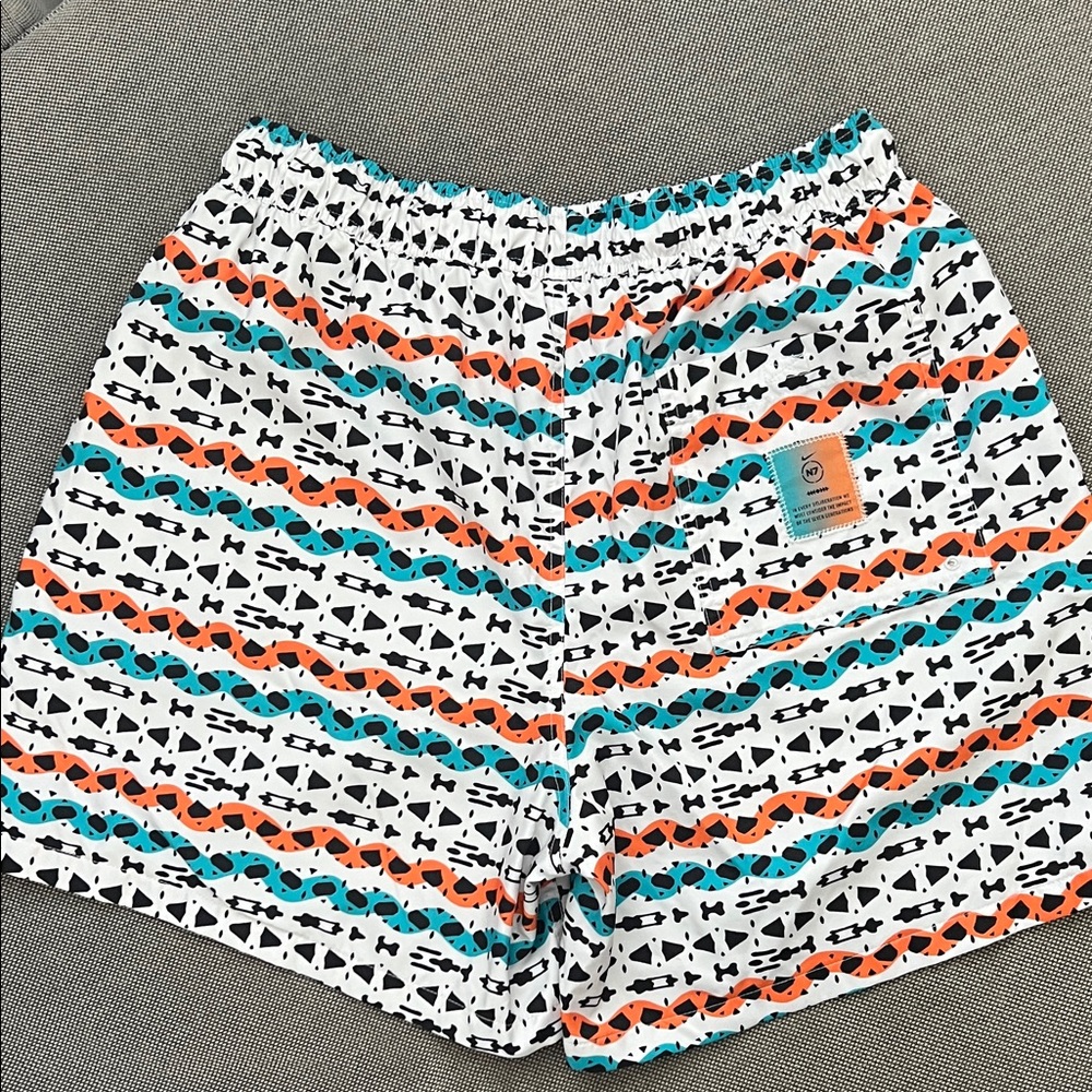 Nike Men's N7 Club Flow Short - Size Large - Picture 3 of 5